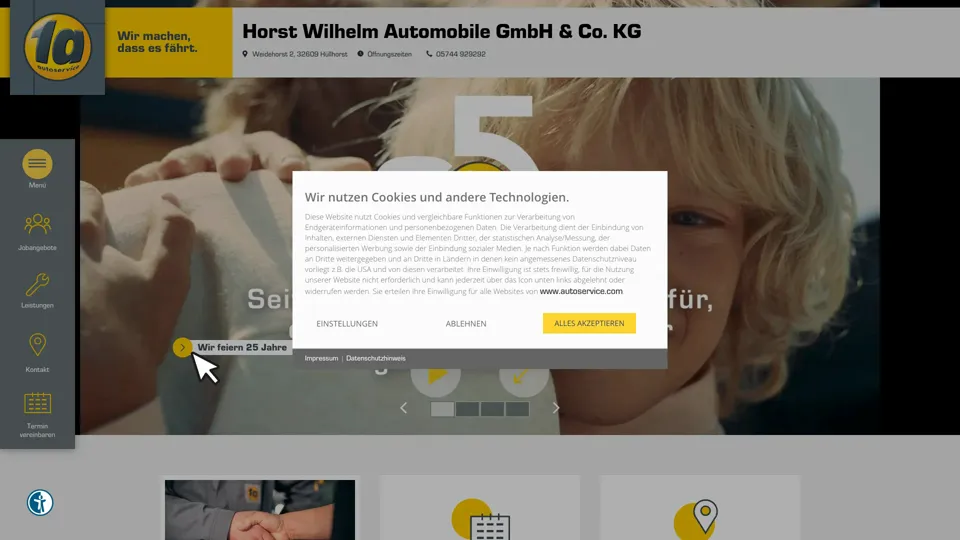 Das Bild zeigt die Webseite http://autohaus-wilhelm.go1a.de mit einem aktiven danova Assistant, der geöffnet und wieder geschlossen wird.