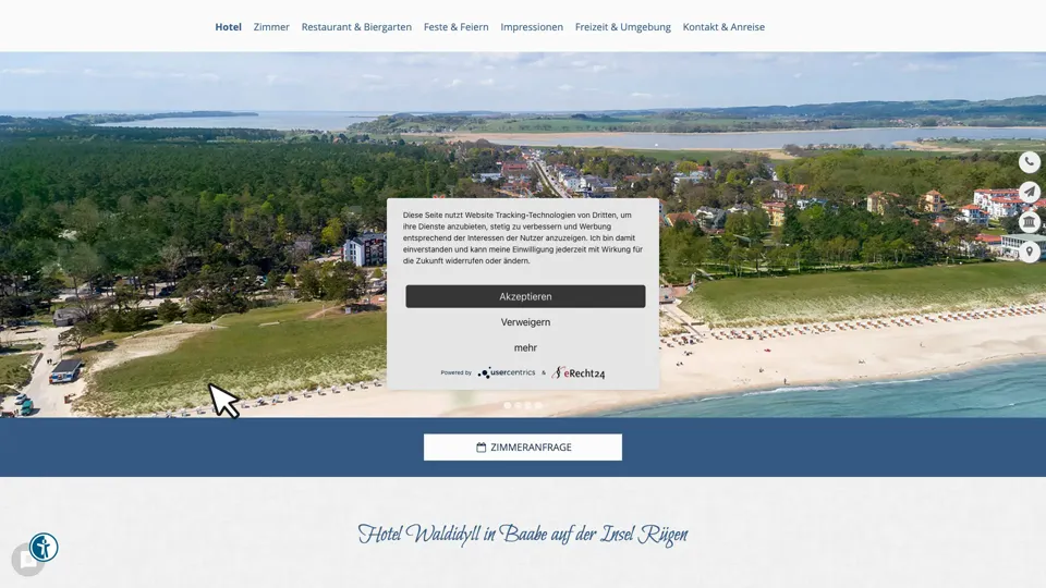 Das Bild zeigt die Webseite http://www.hotel-waldidyll-baabe.de mit einem aktiven danova Assistant, der geöffnet und wieder geschlossen wird.