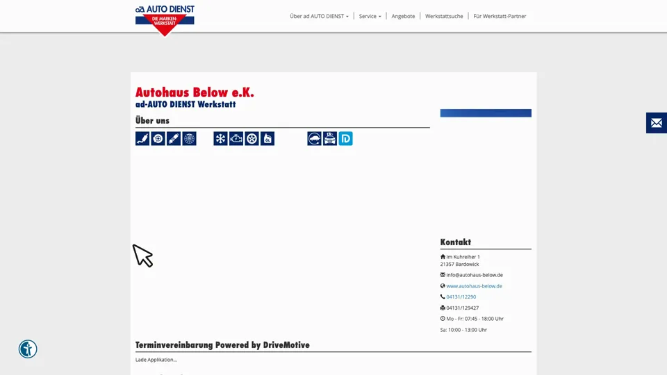 Das Bild zeigt die Webseite https://www.ad-autodienst.de//niedersachsen/bardowick/autohaus-below-ek mit einem aktiven danova Assistant, der geöffnet und wieder geschlossen wird.