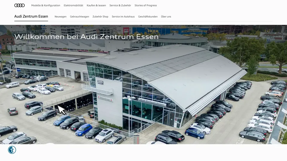Das Bild zeigt die Webseite www.audi-zentrum-essen.audi mit einem aktiven danova Assistant, der geöffnet und wieder geschlossen wird.