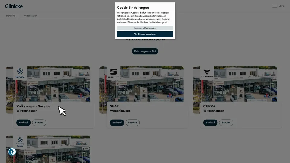 Das Bild zeigt die Webseite https://www.glinicke.de/autohaus/witzenhausen/ mit einem aktiven danova Assistant, der geöffnet und wieder geschlossen wird.