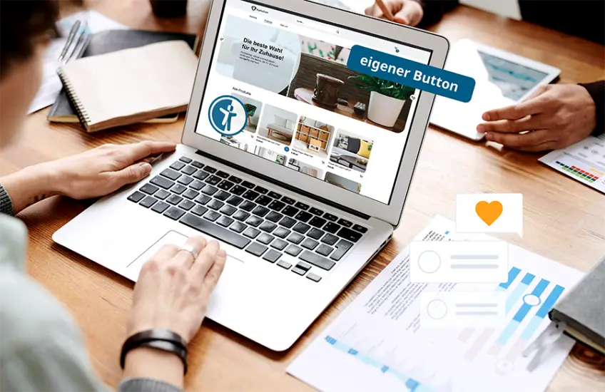 Foto eines Laptops, auf welchem ein Onlineshop geöffnet ist. Text: eigener Button